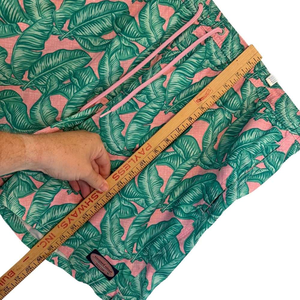 Vineyard Vines Chappy Swim Suit Trunks Mens XL Pink Green Banana Leaf Tropical - Picture 12 of 12